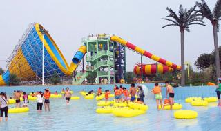 泰安亚龙湾有什么好玩的,泰安亚龙湾门票价格 泰安亚龙湾水上乐园