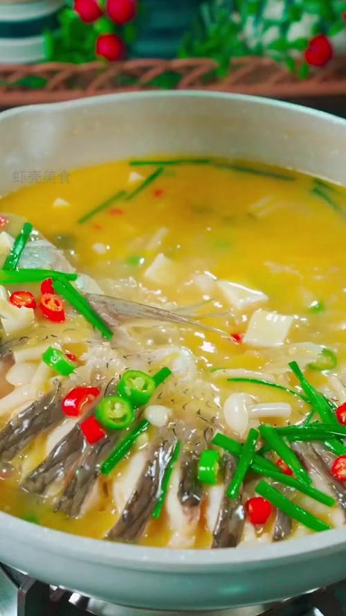草鱼汤的做法（草鱼汤的做法家常做法）