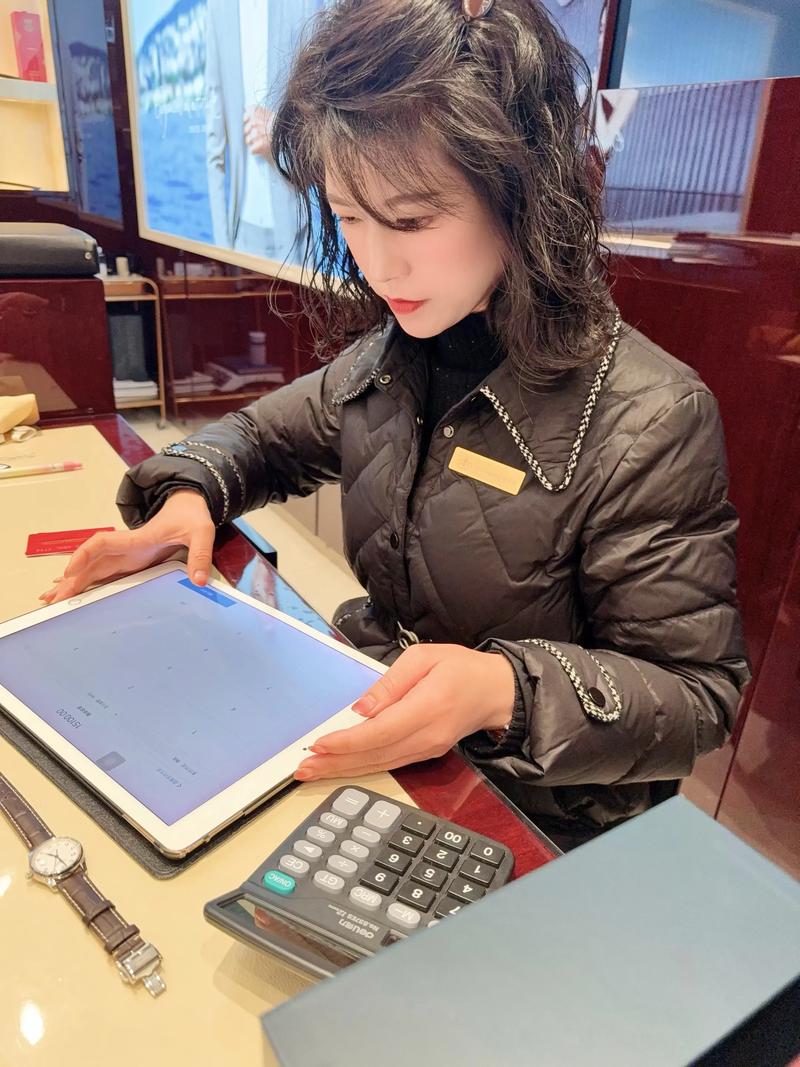 柜姐招聘年龄要求(柜姐的岗位要求)